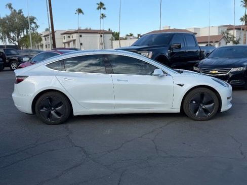Used 2018 Tesla Model 3 Long Range image 2