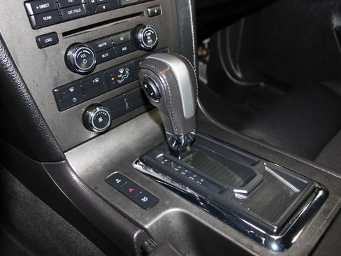 Used 2014 Ford Mustang Convertible RWD image 15