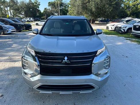 Used 2023 Mitsubishi Outlander SEL FWD image 16