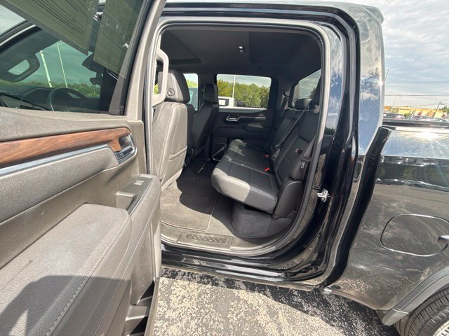 Used 2025 GMC Sierra 1500 SLT AWD/4WD image 23
