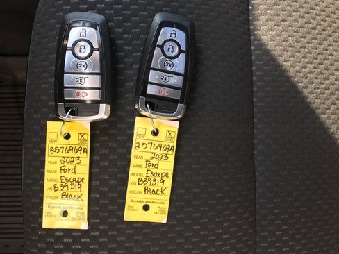 Used 2023 Ford Escape ST-Line Select w/ Tech Pack #2 image 27