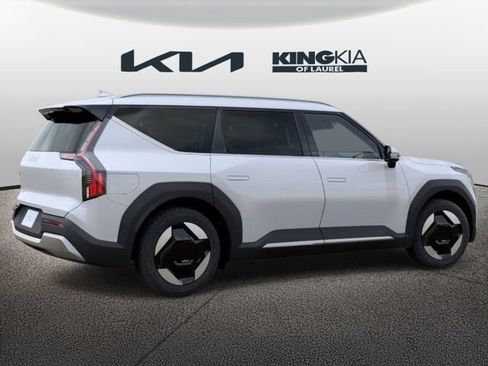 New 2026 Kia EV9 Wind AWD/4WD image 7