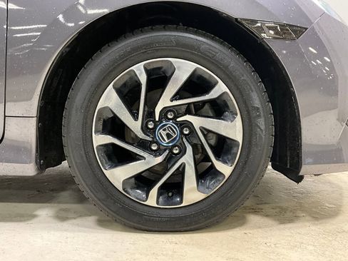 Used 2018 Honda Civic LX-P image 9