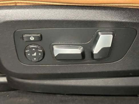 Used 2019 BMW X5 xDrive40i w/ Convenience Package AWD/4WD image 19