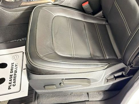 Used 2021 GMC Canyon Denali image 19