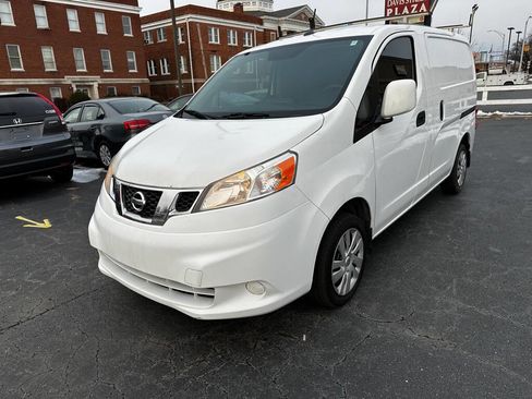 Used 2015 Nissan NV200 SV w/ Technology Package image 3