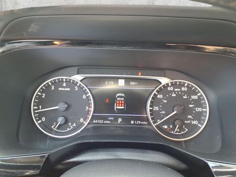 Used 2025 Nissan Pathfinder SL AWD/4WD image 15