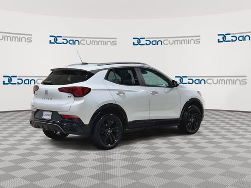 Used 2024 Buick Encore GX Sport Touring AWD/4WD image 8