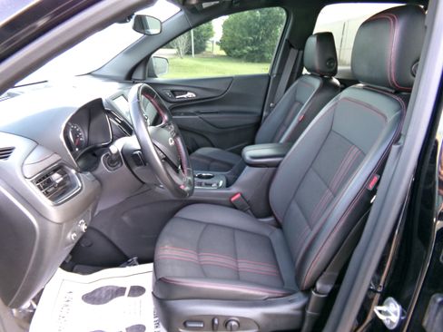 Used 2023 Chevrolet Equinox RS FWD image 12