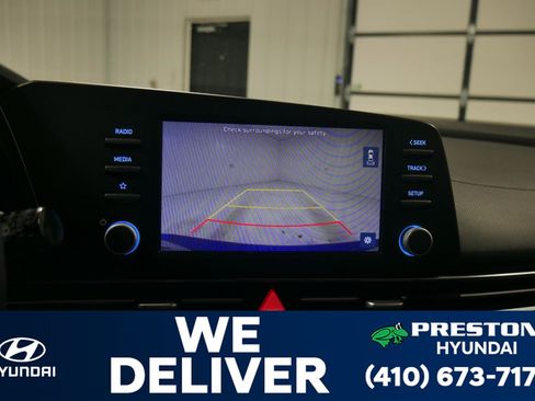 Used 2023 Hyundai Elantra SEL image 22