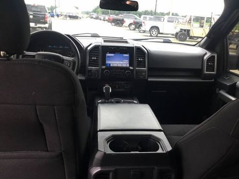 Used 2017 Ford F150 XLT w/ Equipment Group 302A Luxury AWD/4WD image 13