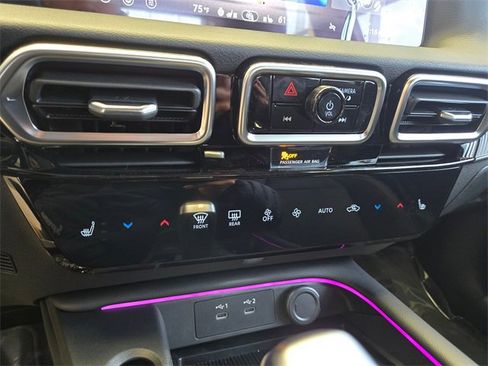 New 2026 Nissan Sentra SR image 16