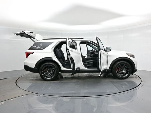 New 2025 Ford Explorer ST w/ Sun And Sound Package image 4