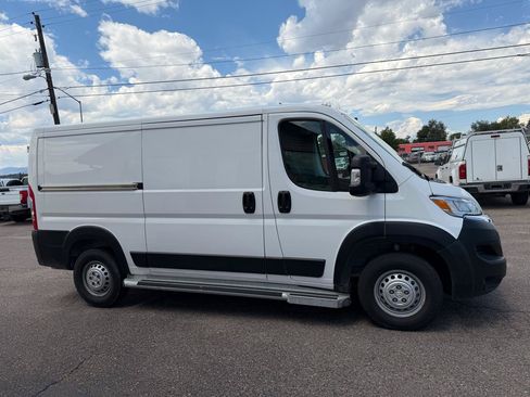 Used 2025 RAM ProMaster 2500 w/ U-Haul Equipment Group FWD image 1