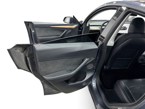Certified 2023 Tesla Model Y Performance AWD/4WD image 10