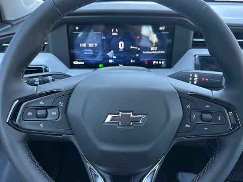 New 2027 Chevrolet Bolt LT w/ Comfort Package FWD image 23