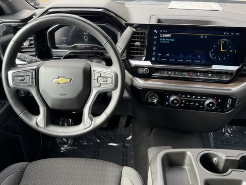 Used 2024 Chevrolet Silverado 1500 LT image 53