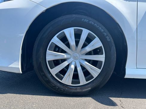 Used 2021 Toyota Camry LE FWD image 11