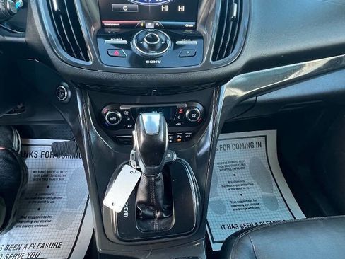 Used 2014 Ford Escape Titanium w/ Equipment Group 401A AWD/4WD image 18