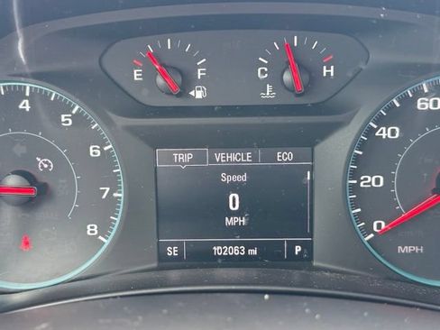 Used 2018 Chevrolet Equinox LT FWD image 13