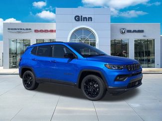New 2025 Jeep Compass Latitude w/ Sun & Sound Group video 1