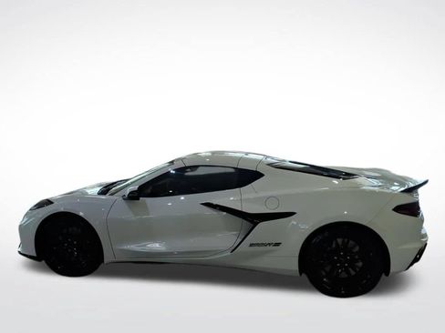 New 2027 Chevrolet Corvette Grand Sport w/ Z52 Sport Performance Package RWD image 7