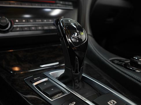 Used 2012 BMW 650i xDrive Convertible AWD/4WD image 21