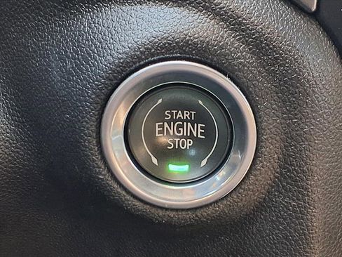 Used 2021 Chevrolet Silverado 1500 RST w/ Z71 Off-Road Package image 9