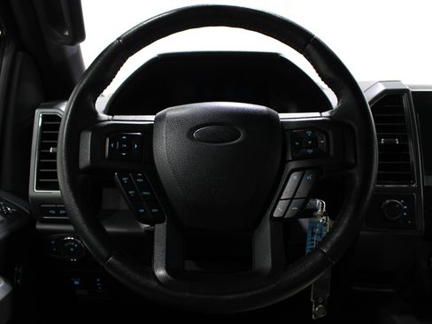 Used 2020 Ford F150 XLT w/ Equipment Group 302A Luxury AWD/4WD image 11