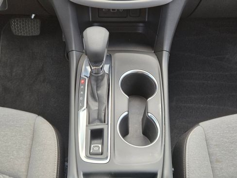 Used 2022 Chevrolet Equinox LS image 14