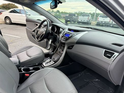 Used 2013 Hyundai Elantra Limited FWD image 12