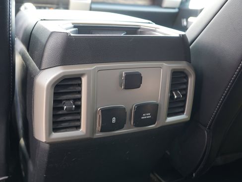 Used 2019 Ford F150 Lariat w/ Trailer Tow Package AWD/4WD image 27