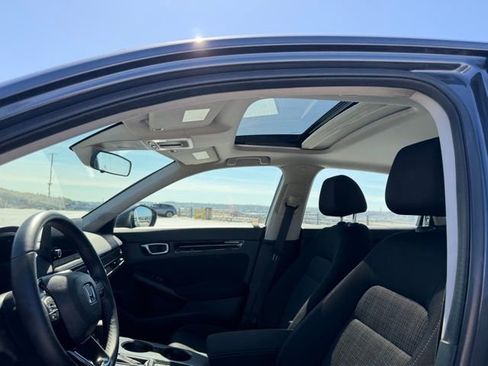 Used 2023 Honda Civic EX image 18