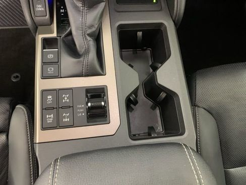 Used 2024 Toyota Land Cruiser image 27