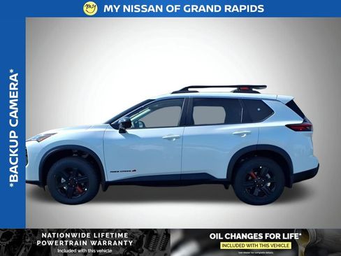New 2026 Nissan Rogue SV image 4