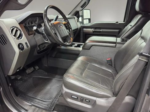 Used 2011 Ford F250 Lariat w/ Lariat Interior Pkg AWD/4WD image 10