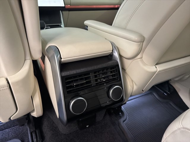 Certified 2024 Land Rover Range Rover Long Wheelbase Autobiography AWD/4WD image 15