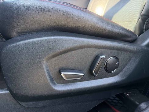 Used 2018 Ford Explorer Sport image 11