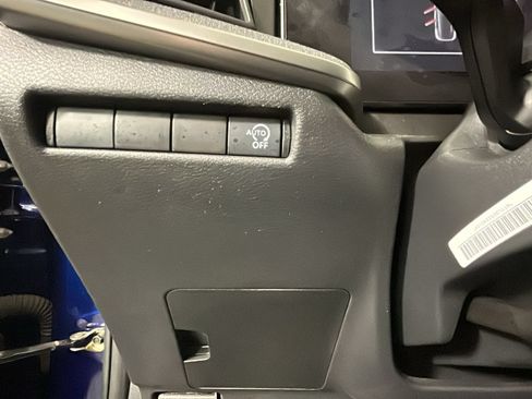 Used 2025 Nissan Kicks SV FWD image 17