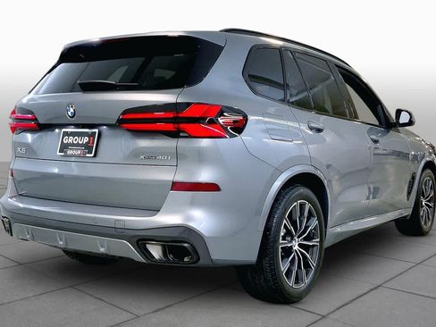 Used 2024 BMW X5 xDrive40i w/ M Sport Package AWD/4WD image 12