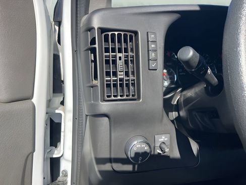 Used 2023 GMC Savana 2500 w/ Driver Convenience Package RWD image 17