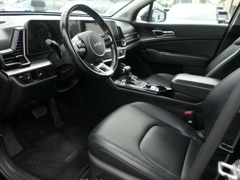 Used 2023 Kia Sportage EX FWD image 12