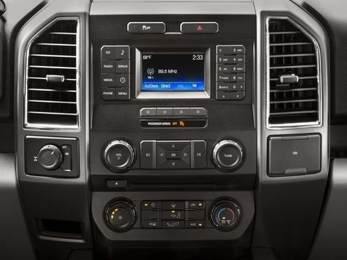 Used 2016 Ford F150 XLT w/ Equipment Group 302A Luxury AWD/4WD image 10
