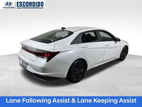 Certified 2022 Hyundai Elantra SEL image 5