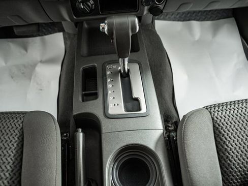 Used 2006 Nissan Frontier LE image 31