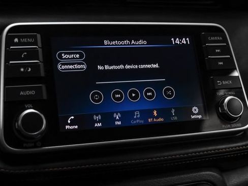 Used 2020 Nissan Kicks SR w/ Exterior Package FWD image 26