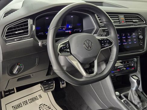 Used 2024 Volkswagen Tiguan SE R-Line FWD image 20