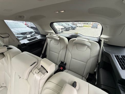 Used 2023 Volvo XC90 B6 Ultimate w/ Protection Package Premier image 5