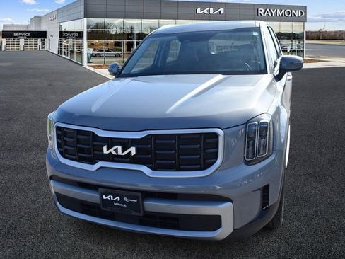 Used 2023 Kia Telluride S w/ S Sunroof Package image 7
