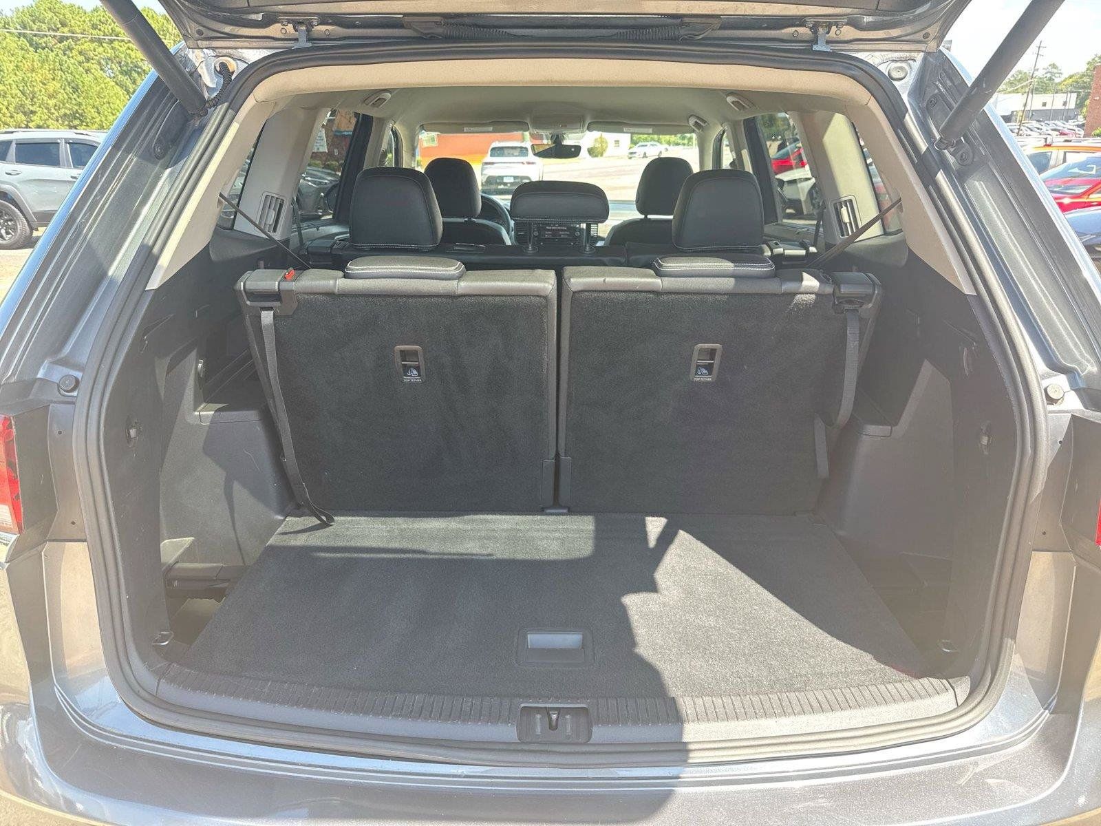 Used 2021 Volkswagen Atlas SE w/ Towing Package FWD image 15